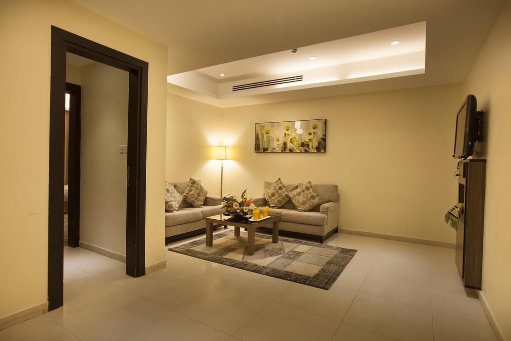 Grand Lily Hotel Suites Al-Hofuf Exterior photo