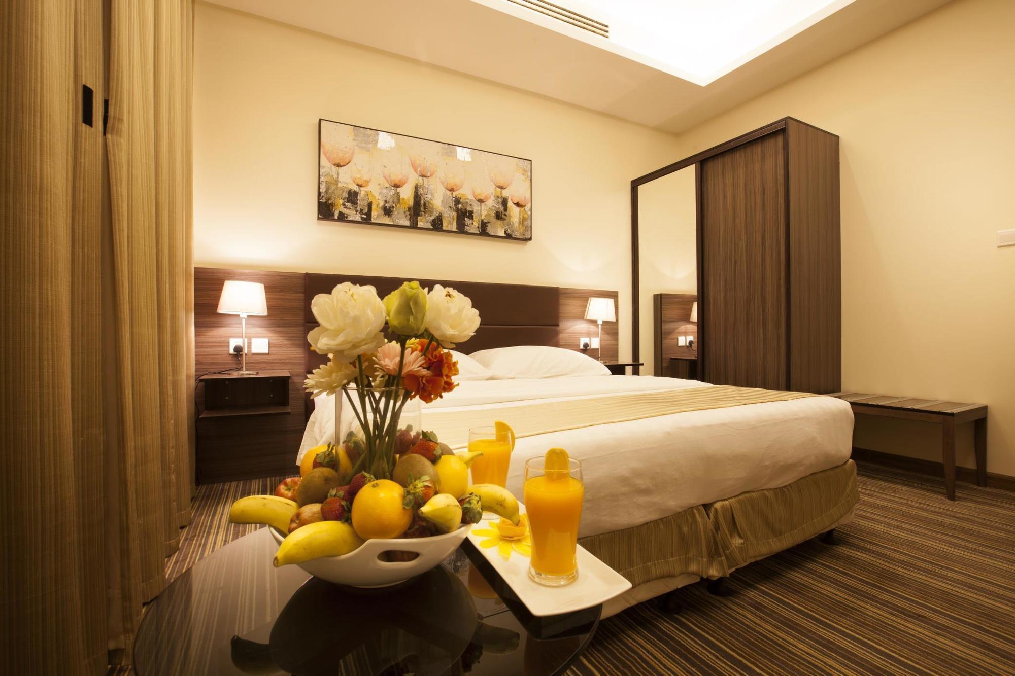 Grand Lily Hotel Suites Al-Hofuf Exterior photo
